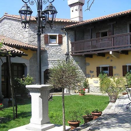 Guesthouse Domacija Sajna Sežana Buitenkant foto