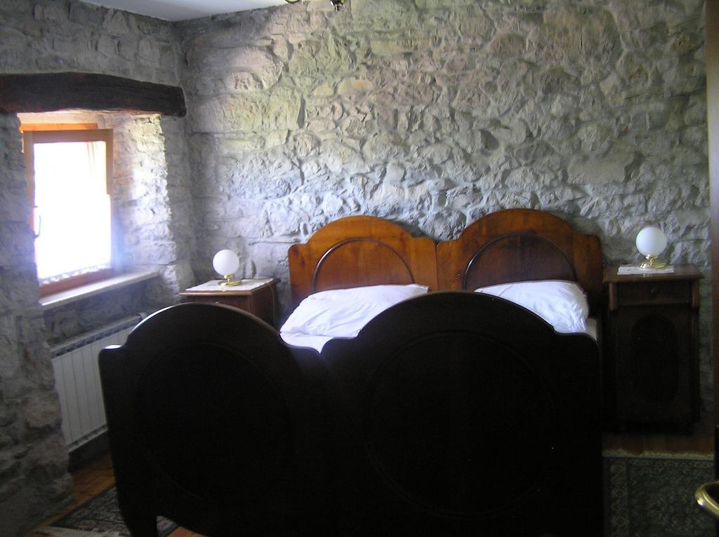 Guesthouse Domacija Sajna Sežana Kamer foto